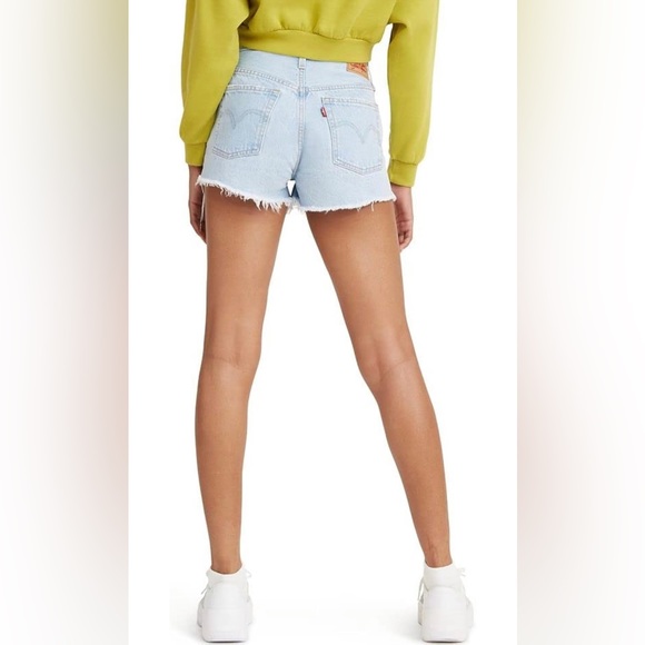 NWT Levi's Women's 501 Original Shorts Size 26 - Picture 3 of 7